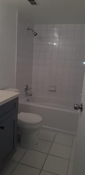 Image 5 of 11 For 1407 56th St  101e
