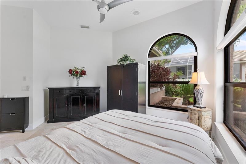 Image 27 of 49 For 1749 126th Dr
