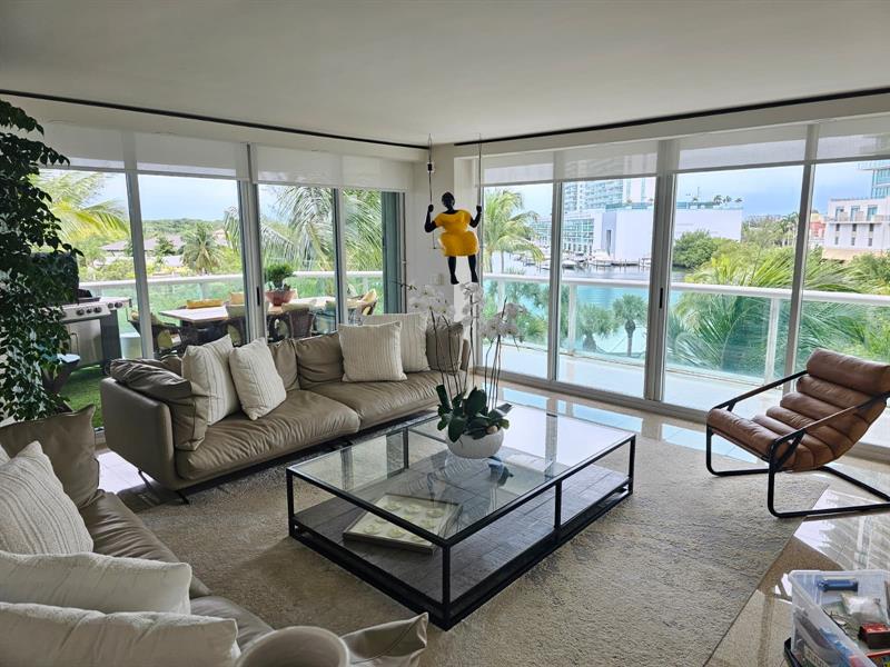 Image 20 of 46 For 16500 Collins Ave  356