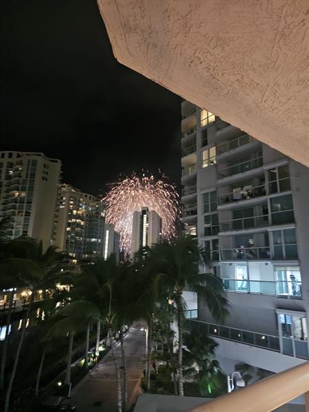 Image 27 of 46 For 16500 Collins Ave  356