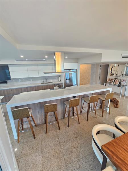 Image 4 of 46 For 16500 Collins Ave  356