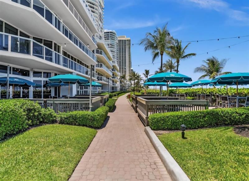 Image 41 of 46 For 16500 Collins Ave  356