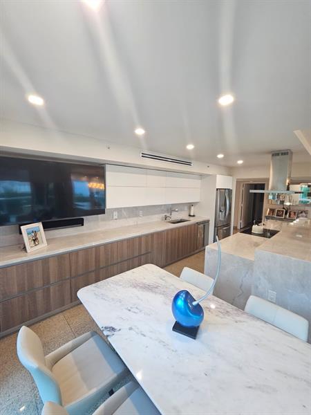 Image 6 of 46 For 16500 Collins Ave  356