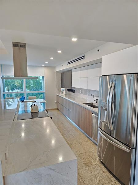 Image 7 of 46 For 16500 Collins Ave  356