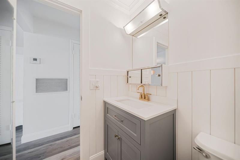 Image 11 of 12 For 255 High Point Ct  C