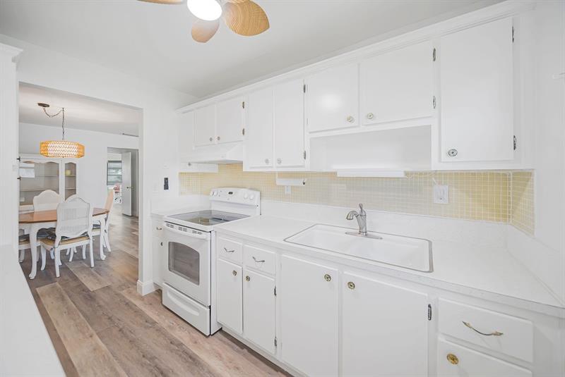 Image 4 of 12 For 255 High Point Ct  C