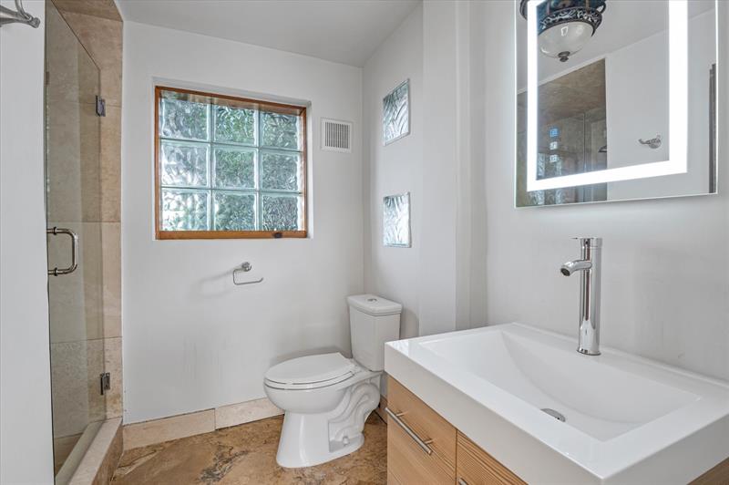Image 16 of 36 For 2530 Okeechobee Ln