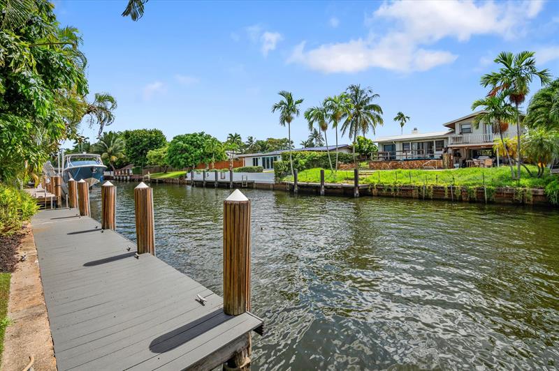 Image 26 of 36 For 2530 Okeechobee Ln