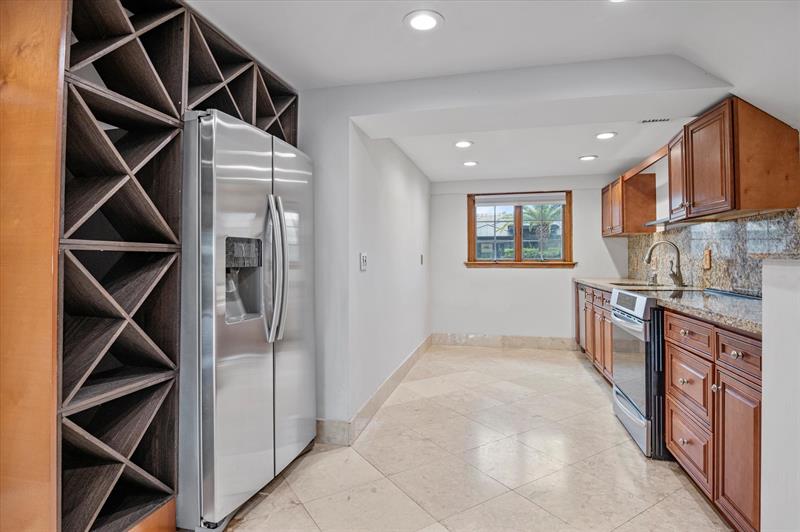 Image 8 of 36 For 2530 Okeechobee Ln