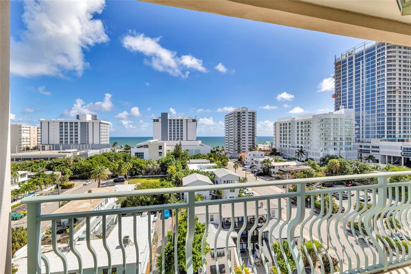 Image 19 of 39 For 301 Birch Rd  8n