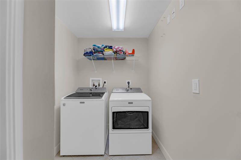 Image 26 of 39 For 301 Birch Rd  8n