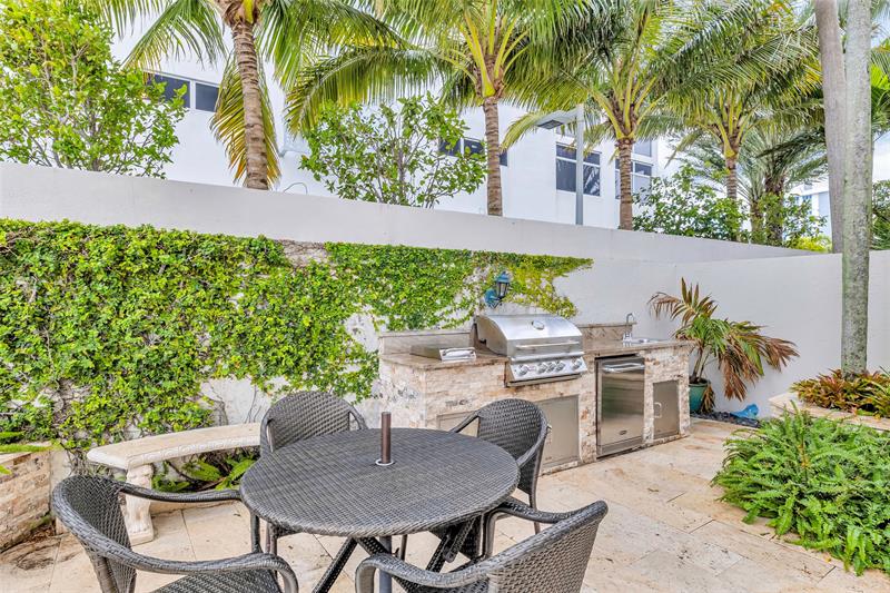 Image 29 of 39 For 301 Birch Rd  8n