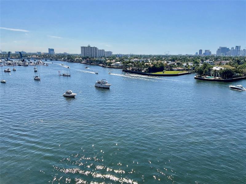 Image 3 of 39 For 301 Birch Rd  8n