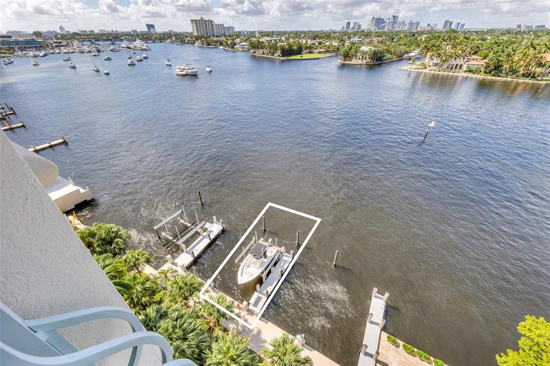 Image 7 of 39 For 301 Birch Rd  8n