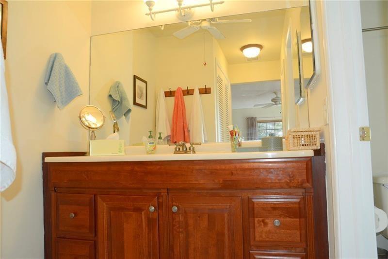 Image 12 of 35 For 6499 Bay Club Dr  2