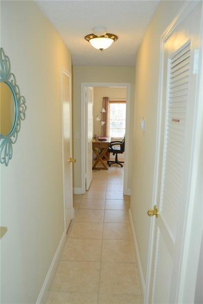 Image 22 of 35 For 6499 Bay Club Dr  2