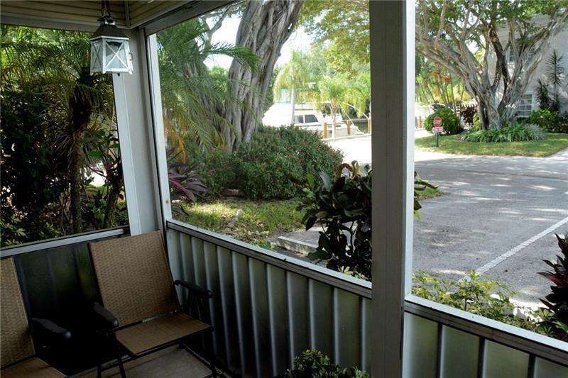 Image 24 of 35 For 6499 Bay Club Dr  2