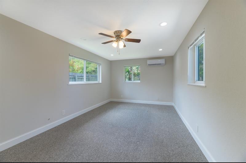 Image 14 of 35 For 361 43rd Ct  