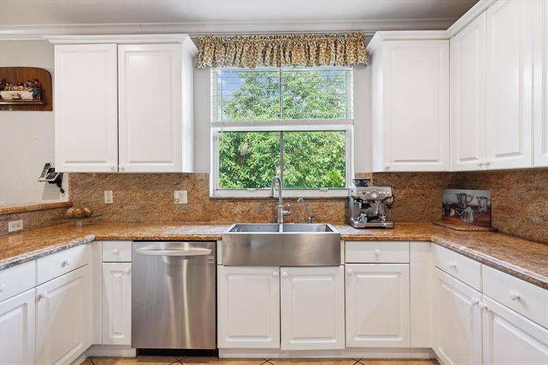 Image 12 of 42 For 1201 Skylark Dr