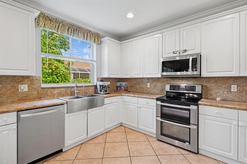 Image 13 of 42 For 1201 Skylark Dr
