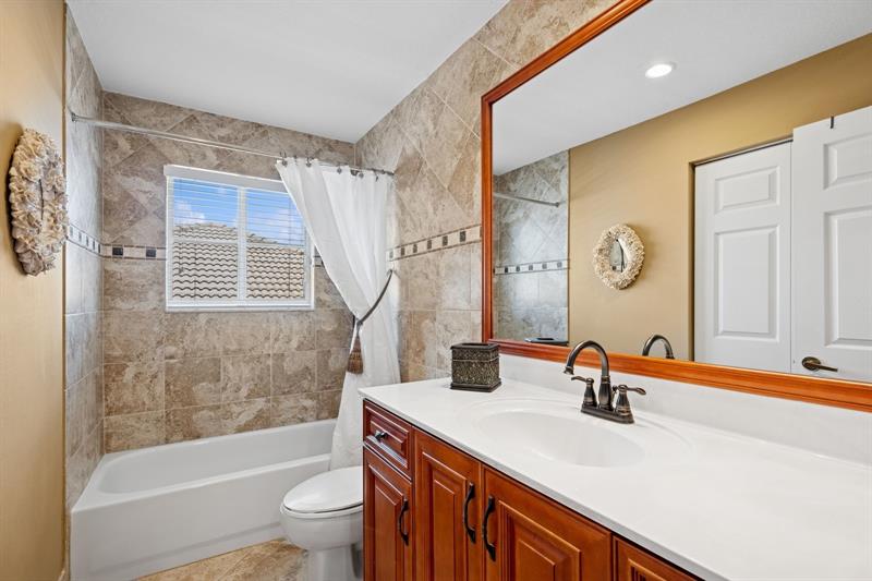 Image 30 of 42 For 1201 Skylark Dr