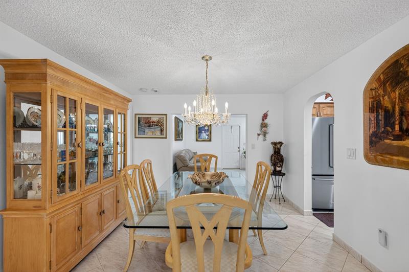 Image 12 of 59 For 6871 Liberty St