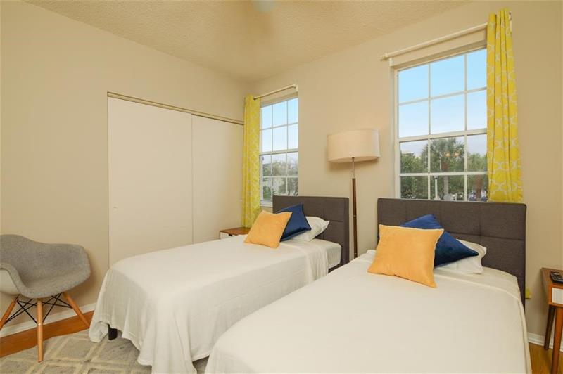 Image 12 of 21 For 16749 Hemingway Dr  16749
