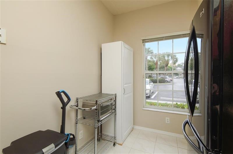 Image 15 of 21 For 16749 Hemingway Dr  16749