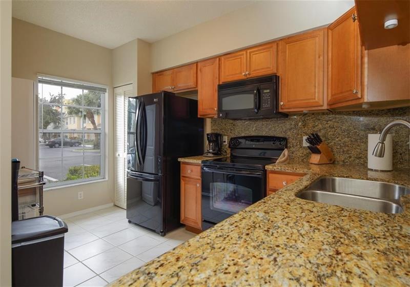 Image 6 of 21 For 16749 Hemingway Dr  16749