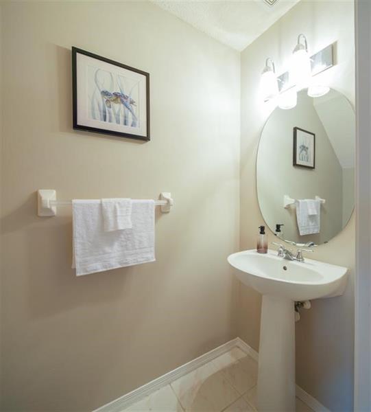 Image 7 of 21 For 16749 Hemingway Dr  16749