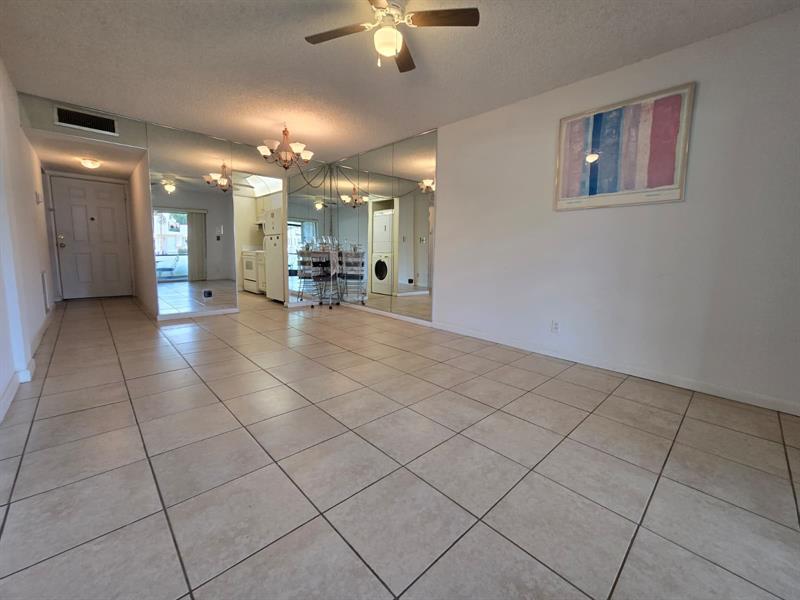 Image 14 of 36 For 4149 90th Ave  103
