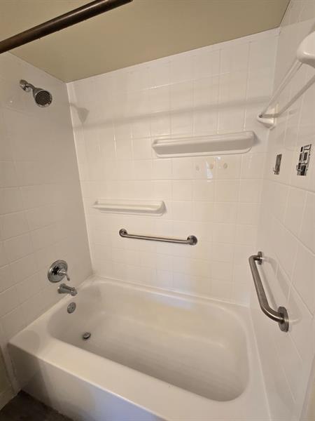 Image 24 of 36 For 4149 90th Ave  103