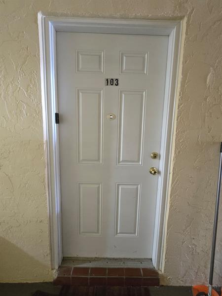 Image 29 of 36 For 4149 90th Ave  103
