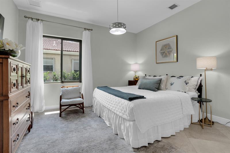 Image 23 of 79 For 8829 Woodgrove Ridge Ct