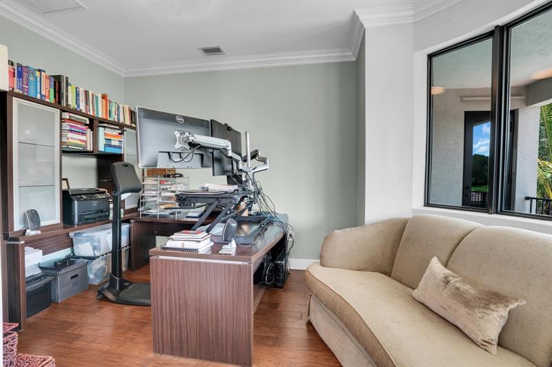 Image 32 of 79 For 8829 Woodgrove Ridge Ct