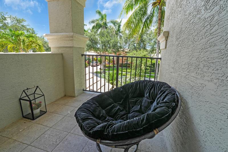 Image 47 of 79 For 8829 Woodgrove Ridge Ct
