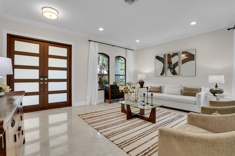 Image 6 of 79 For 8829 Woodgrove Ridge Ct