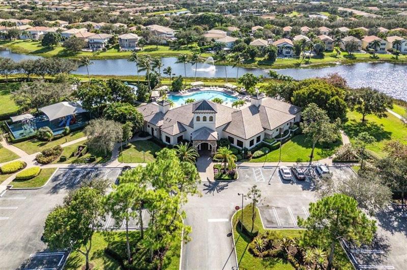Image 68 of 79 For 8829 Woodgrove Ridge Ct