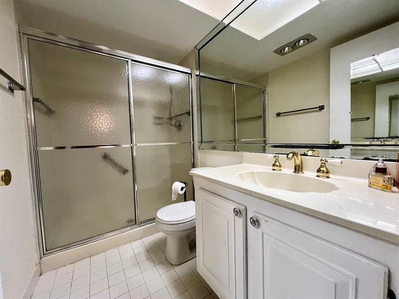 Image 8 of 37 For 2606 Nassau Bend  H2