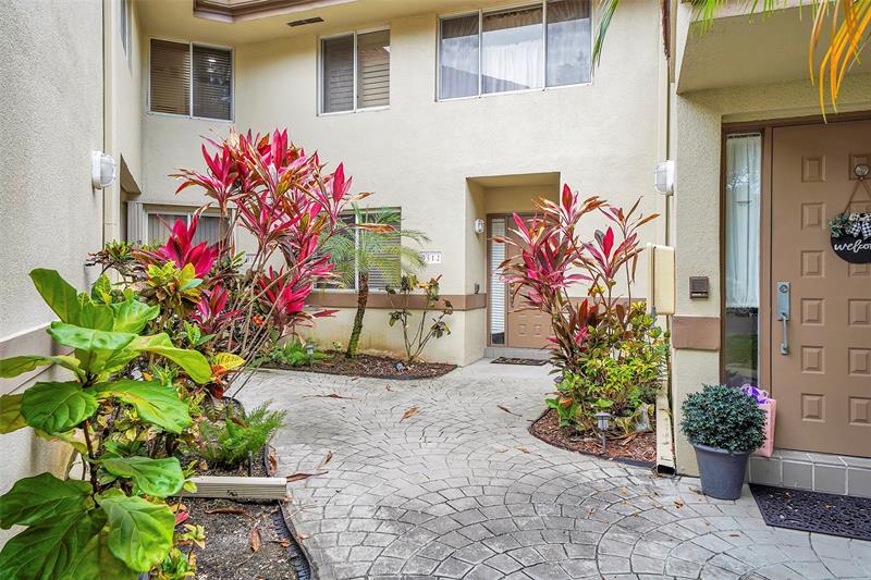 Image 13 of 56 For 9312 9th Pl  