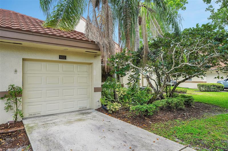 Image 15 of 56 For 9312 9th Pl  
