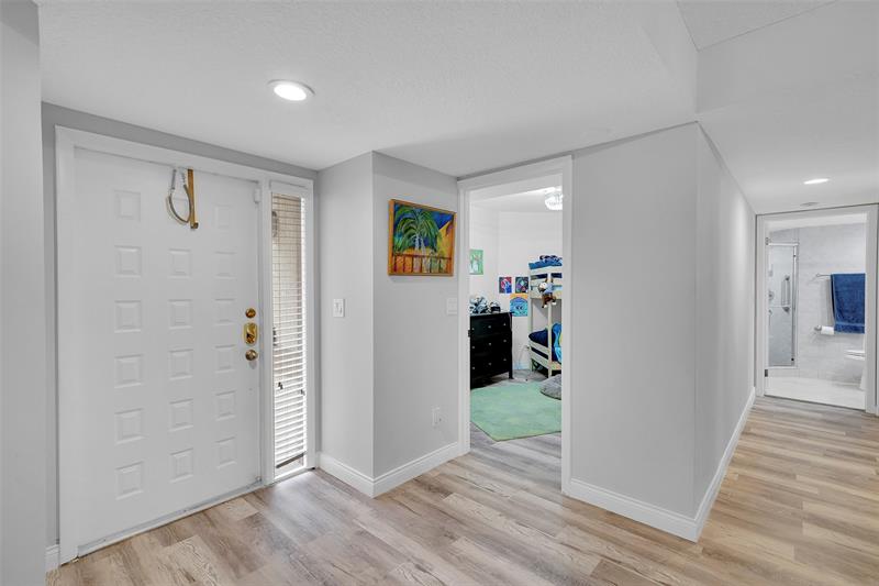 Image 17 of 56 For 9312 9th Pl  