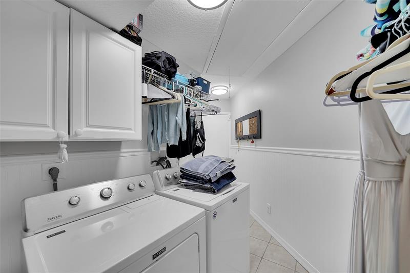 Image 36 of 56 For 9312 9th Pl  