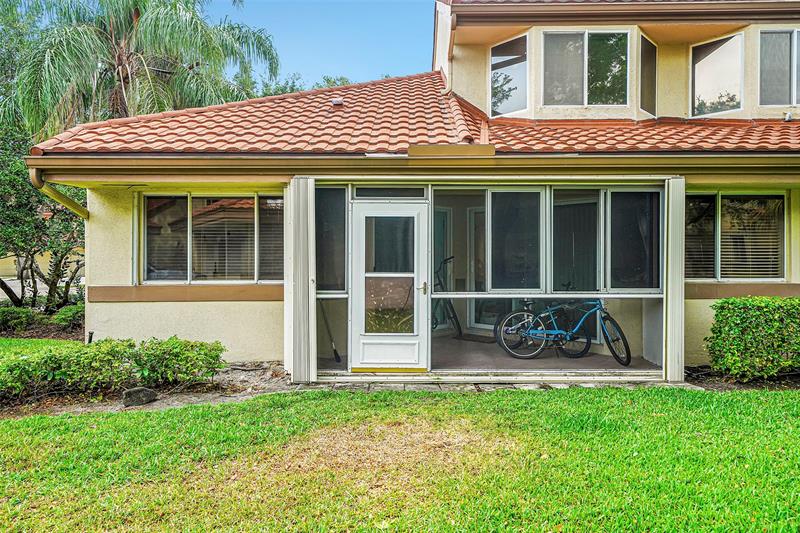Image 40 of 56 For 9312 9th Pl  