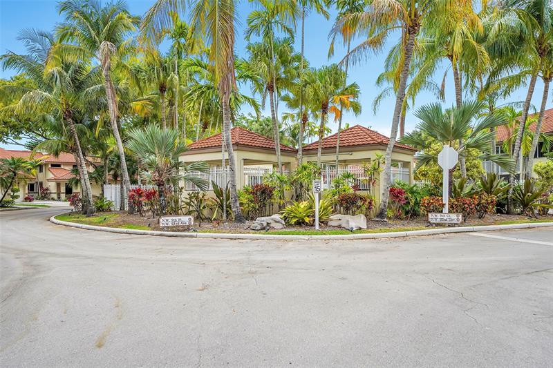Image 42 of 56 For 9312 9th Pl  