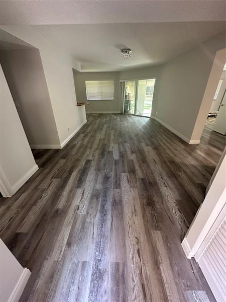 Image 7 of 56 For 9312 9th Pl  