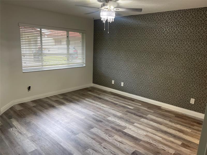 Image 9 of 56 For 9312 9th Pl  