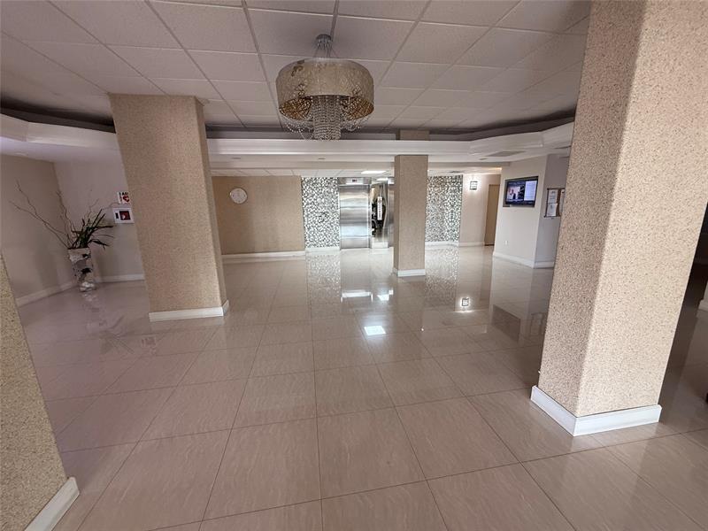 Image 13 of 21 For 1833 Ocean Dr  808