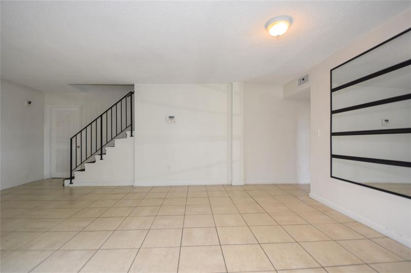 Image 11 of 36 For 1790 55th Ave  202