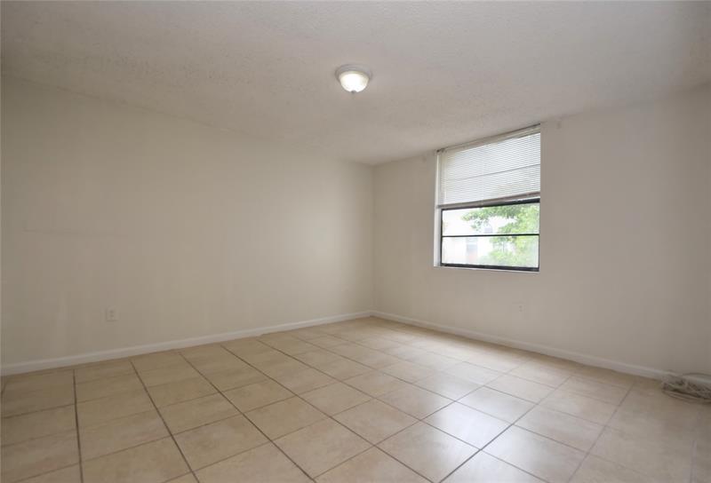 Image 16 of 36 For 1790 55th Ave  202
